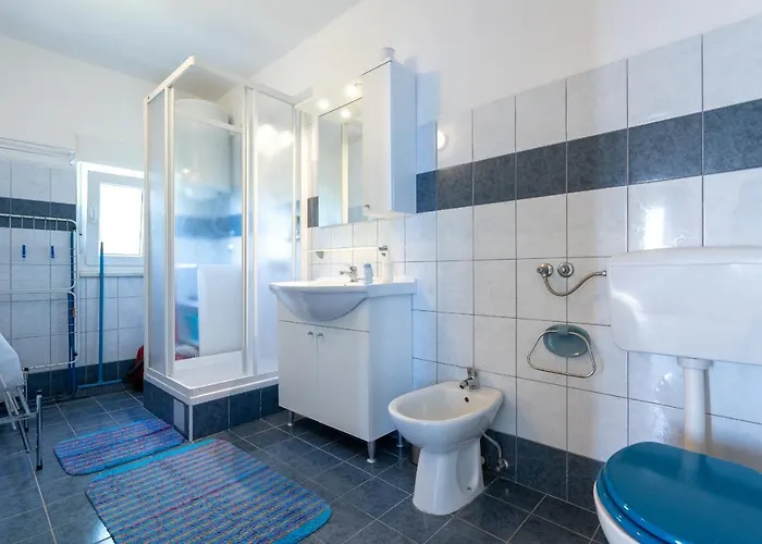 Stara Baska Apartments Apartment