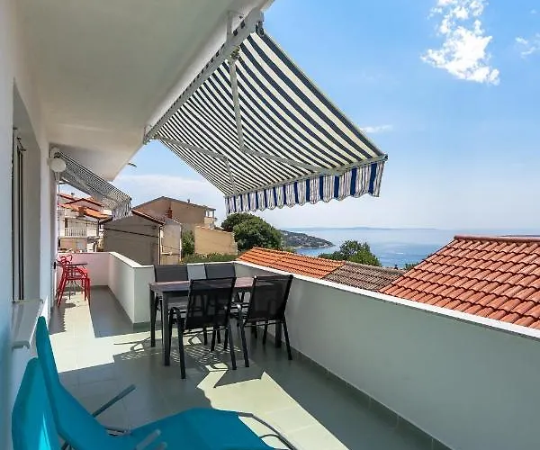 Stara Baska Apartments