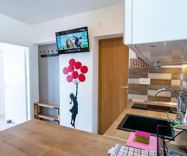 Stara Baska Apartments アパート